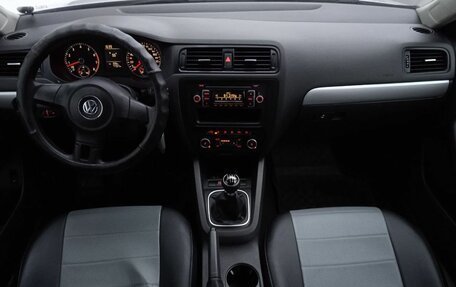 Volkswagen Jetta VI, 2011 год, 1 100 000 рублей, 14 фотография