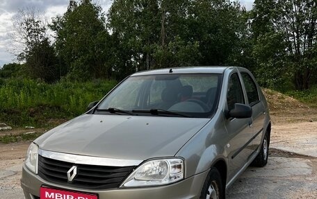 Renault Logan I, 2010 год, 270 000 рублей, 1 фотография