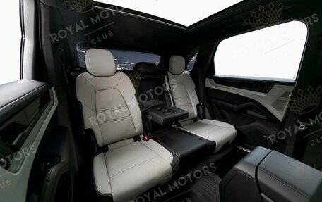 Porsche Cayenne III, 2025 год, 16 850 000 рублей, 16 фотография