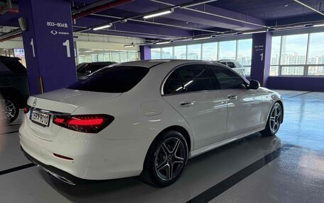 Mercedes-Benz E-Класс, 2022 год, 3 630 000 рублей, 4 фотография