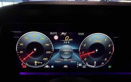 Mercedes-Benz E-Класс, 2022 год, 3 630 000 рублей, 12 фотография