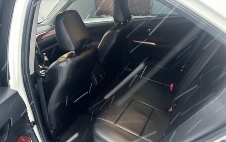 Toyota Camry, 2014 год, 2 360 000 рублей, 5 фотография