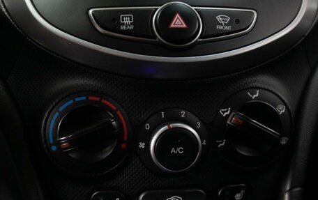 Hyundai Solaris II рестайлинг, 2014 год, 1 150 000 рублей, 17 фотография