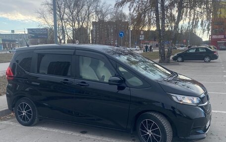 Honda Freed II, 2020 год, 1 750 000 рублей, 17 фотография