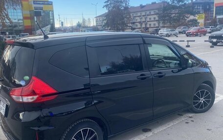 Honda Freed II, 2020 год, 1 750 000 рублей, 13 фотография