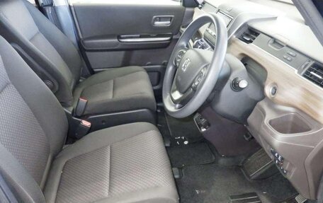 Honda Freed II, 2020 год, 1 750 000 рублей, 30 фотография