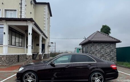 Mercedes-Benz E-Класс, 2012 год, 1 800 000 рублей, 3 фотография