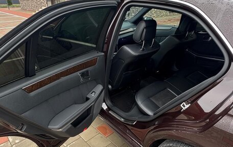 Mercedes-Benz E-Класс, 2012 год, 1 800 000 рублей, 9 фотография