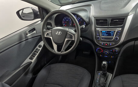 Hyundai Solaris II рестайлинг, 2014 год, 915 000 рублей, 17 фотография