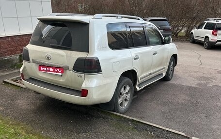 Toyota Land Cruiser 200, 2014 год, 2 600 000 рублей, 4 фотография