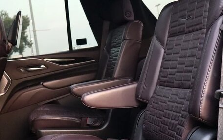 Cadillac Escalade V, 2022 год, 10 100 032 рублей, 11 фотография