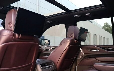 Cadillac Escalade V, 2022 год, 10 100 032 рублей, 9 фотография