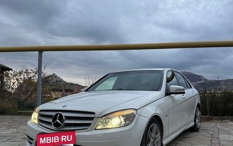 Mercedes-Benz C-Класс, 2010 год, 1 170 000 рублей, 2 фотография