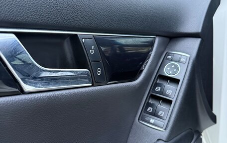 Mercedes-Benz C-Класс, 2010 год, 1 170 000 рублей, 11 фотография