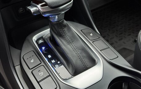 Hyundai Santa Fe III рестайлинг, 2017 год, 2 340 000 рублей, 21 фотография