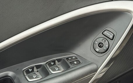 Hyundai Santa Fe III рестайлинг, 2017 год, 2 340 000 рублей, 18 фотография