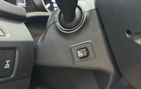 Hyundai Santa Fe III рестайлинг, 2017 год, 2 340 000 рублей, 20 фотография