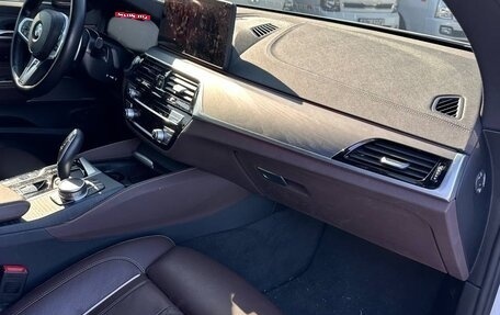 BMW 6 серия, 2022 год, 5 800 000 рублей, 12 фотография