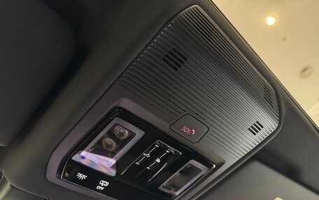 Volkswagen Tiguan, 2025 год, 5 350 000 рублей, 39 фотография