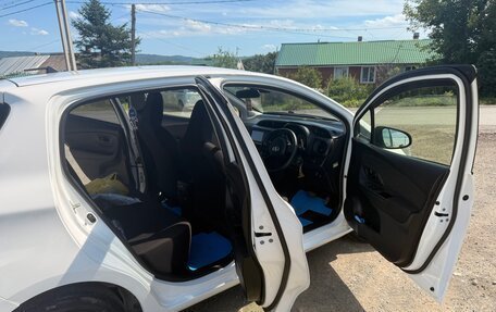 Toyota Vitz, 2019 год, 750 000 рублей, 3 фотография