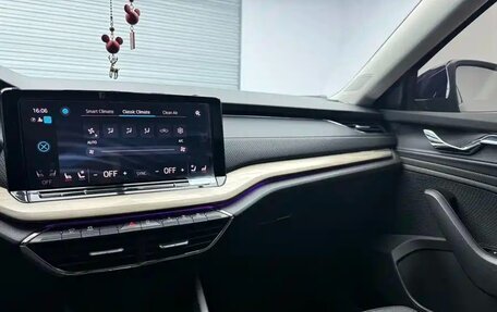 Skoda Octavia IV, 2023 год, 2 370 000 рублей, 8 фотография