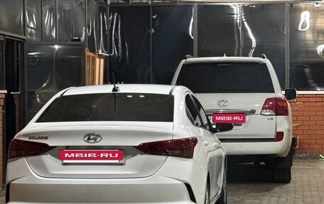 Hyundai Solaris II рестайлинг, 2022 год, 1 720 000 рублей, 2 фотография