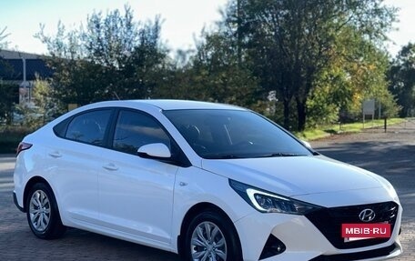 Hyundai Solaris II рестайлинг, 2022 год, 1 720 000 рублей, 6 фотография