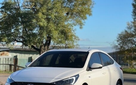 Hyundai Solaris II рестайлинг, 2022 год, 1 720 000 рублей, 3 фотография