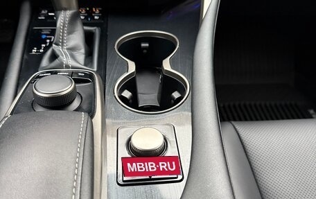 Lexus RX IV рестайлинг, 2017 год, 4 200 000 рублей, 22 фотография