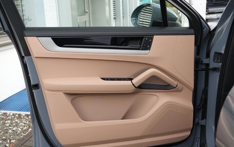 Porsche Cayenne III, 2025 год, 15 835 000 рублей, 17 фотография