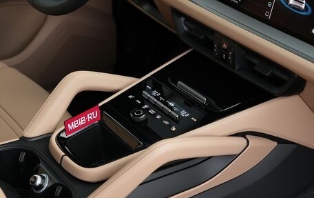 Porsche Cayenne III, 2025 год, 15 835 000 рублей, 21 фотография