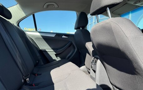 Volkswagen Jetta VI, 2012 год, 1 165 000 рублей, 3 фотография