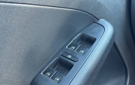 Volkswagen Jetta VI, 2012 год, 1 165 000 рублей, 15 фотография