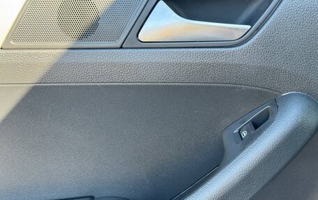 Volkswagen Jetta VI, 2012 год, 1 165 000 рублей, 20 фотография