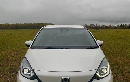 Honda Fit, 2021 год, 1 470 000 рублей, 2 фотография
