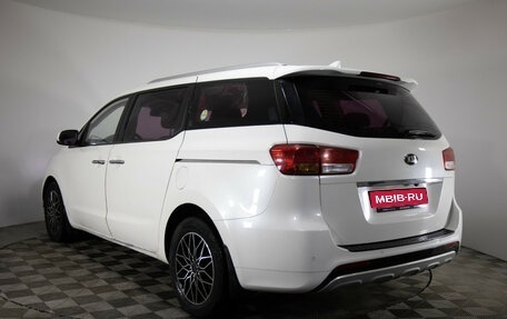 KIA Carnival III, 2016 год, 2 449 000 рублей, 7 фотография