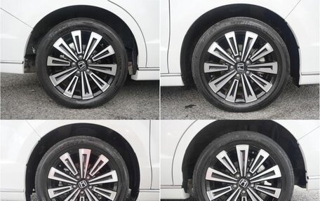 Honda Stepwgn, 2022 год, 2 360 000 рублей, 16 фотография