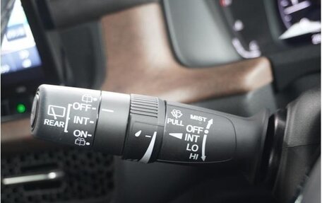 Honda Stepwgn, 2022 год, 2 360 000 рублей, 24 фотография