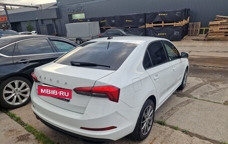 Skoda Rapid II, 2021 год, 2 400 000 рублей, 4 фотография