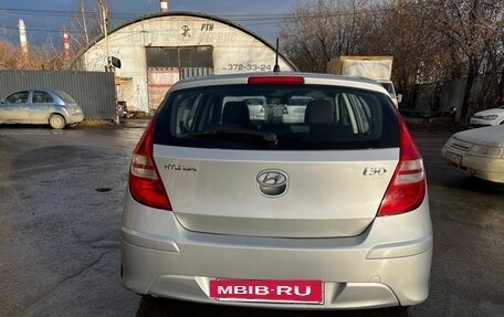 Hyundai i30 I, 2011 год, 800 000 рублей, 4 фотография