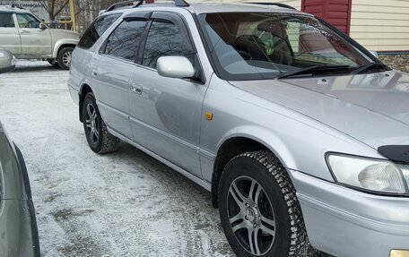 Toyota Camry, 1998 год, 490 000 рублей, 3 фотография