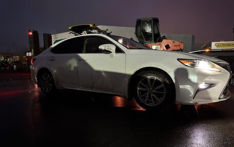 Lexus ES VII, 2016 год, 1 900 000 рублей, 14 фотография