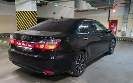 Toyota Camry, 2017 год, 2 300 000 рублей, 8 фотография