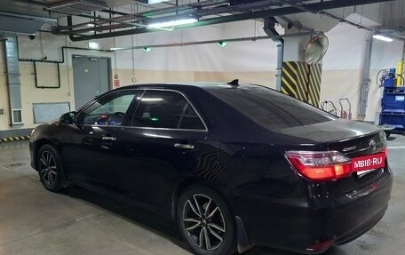 Toyota Camry, 2017 год, 2 300 000 рублей, 6 фотография