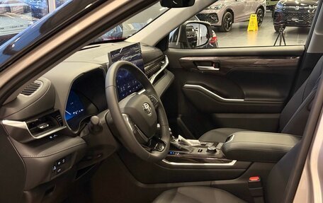 Toyota Highlander, 2025 год, 6 047 000 рублей, 10 фотография