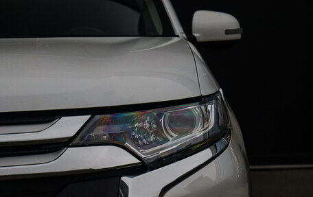 Mitsubishi Outlander III рестайлинг 3, 2015 год, 1 798 000 рублей, 19 фотография