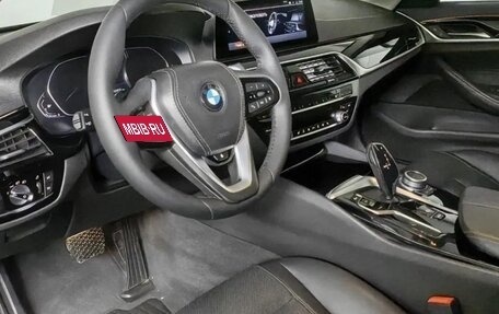 BMW 5 серия, 2020 год, 2 350 000 рублей, 5 фотография