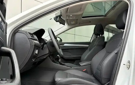 Skoda Superb III рестайлинг, 2022 год, 2 050 000 рублей, 6 фотография