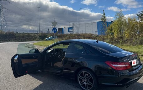 Mercedes-Benz E-Класс, 2011 год, 1 700 000 рублей, 3 фотография