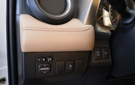 Toyota RAV4, 2014 год, 2 049 000 рублей, 10 фотография